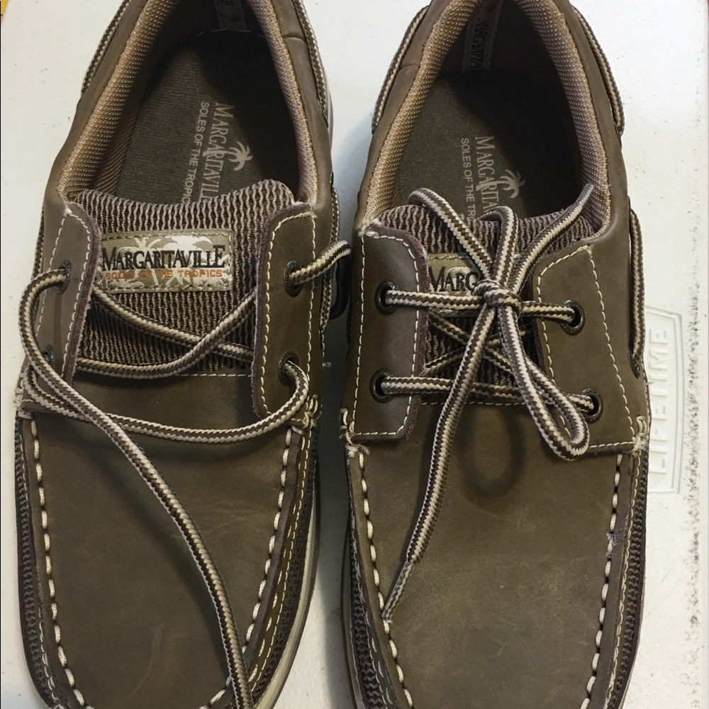 Men’s Margaritaville boat shoes SZ 9 NWOT brown